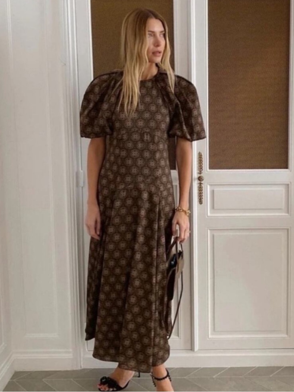 Antonio Melanie Brontë Medallion Midi Dress